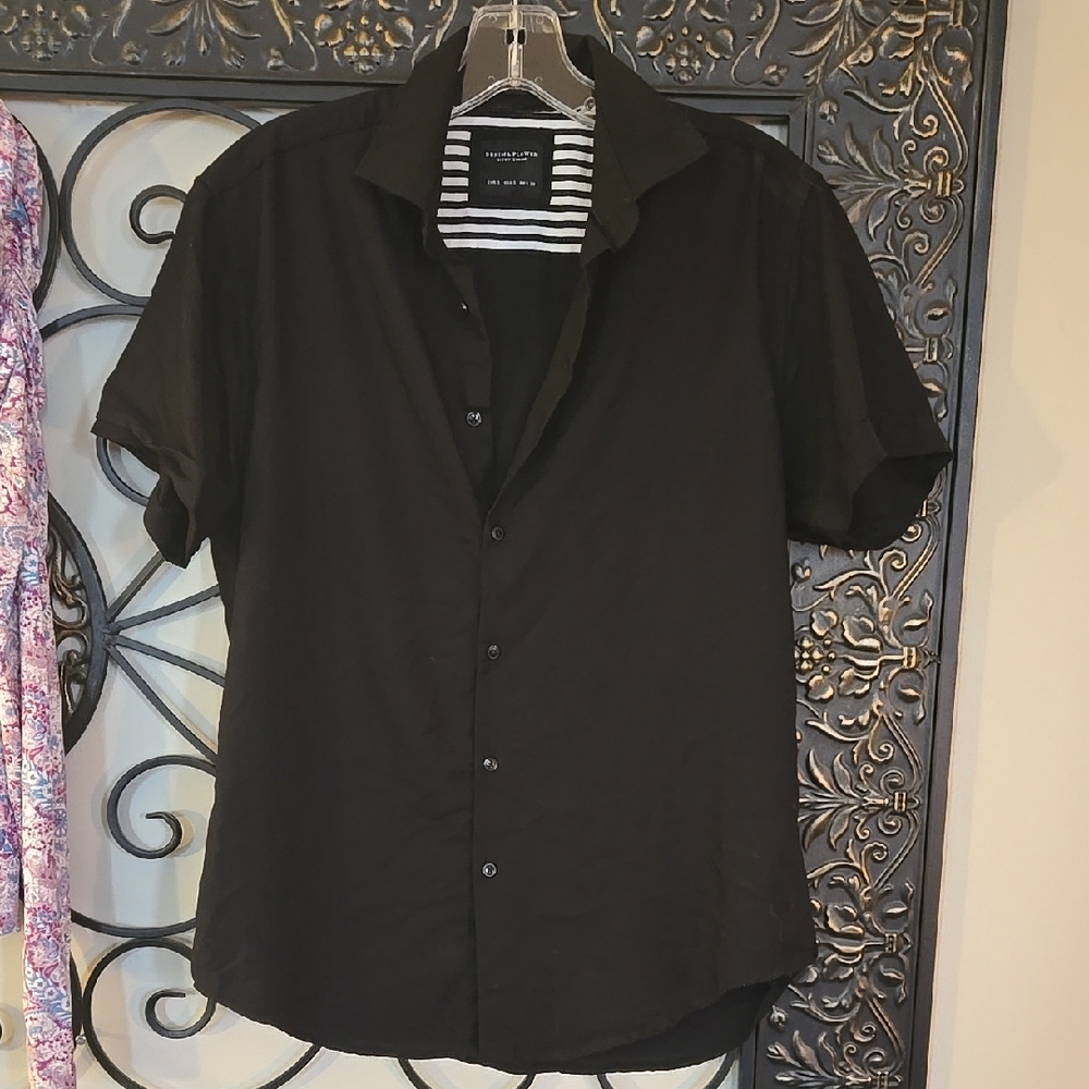 Women's Black Short Sleeve Shirt - Picture 1 of 3